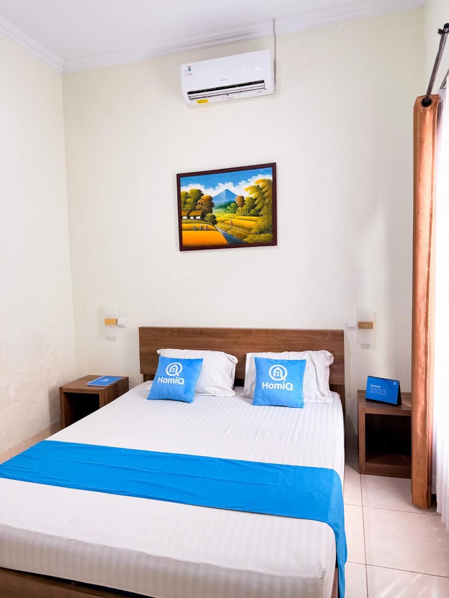 Adiputra Guesthouse 2 By Homiq Ngabean Ngoại thất bức ảnh